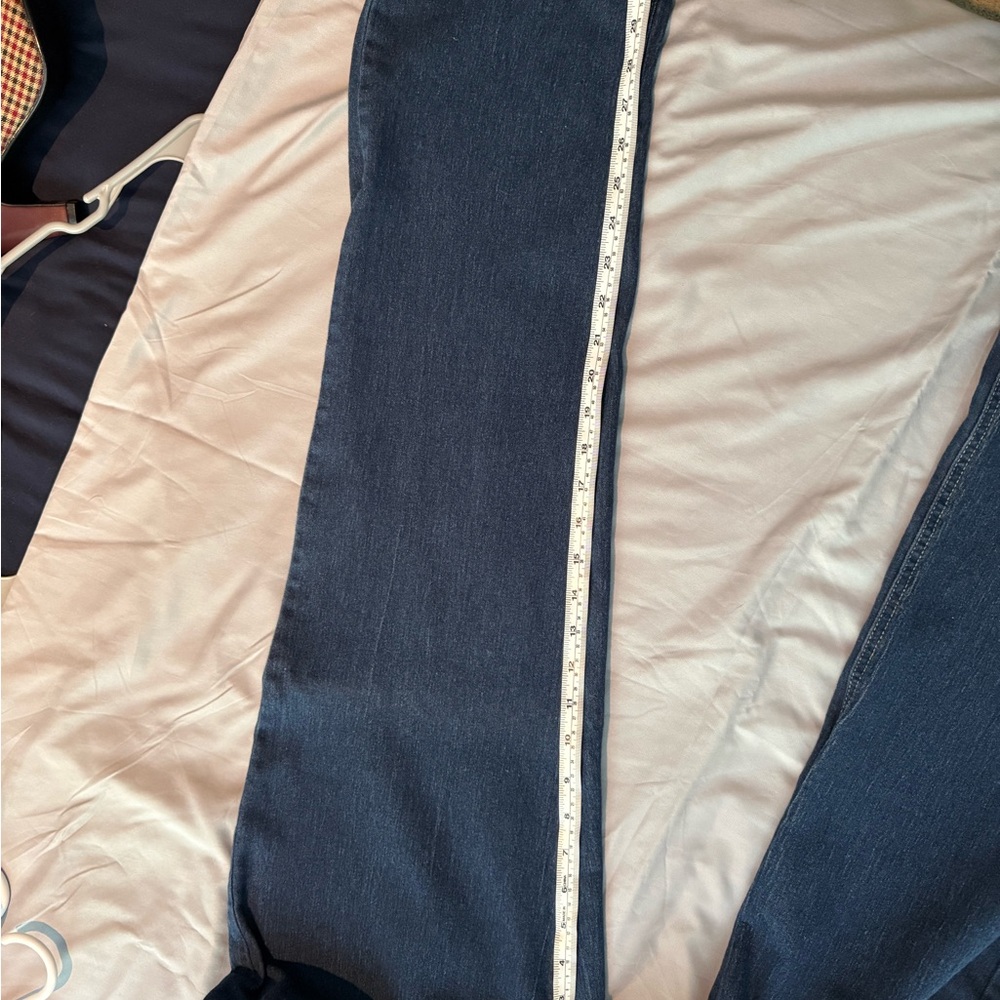 Collectif Siobhan High Waist Jeans - Picture 5 of 5